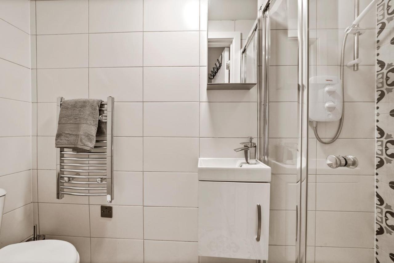 Apartament Boutique Heathrow Studio'S - Parking - Garden Harmondsworth Zewnętrze zdjęcie