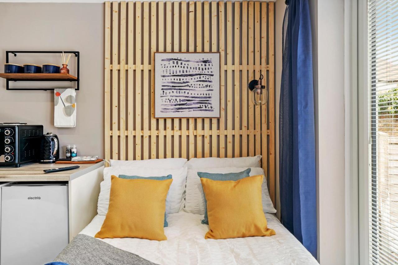 Apartament Boutique Heathrow Studio'S - Parking - Garden Harmondsworth Zewnętrze zdjęcie